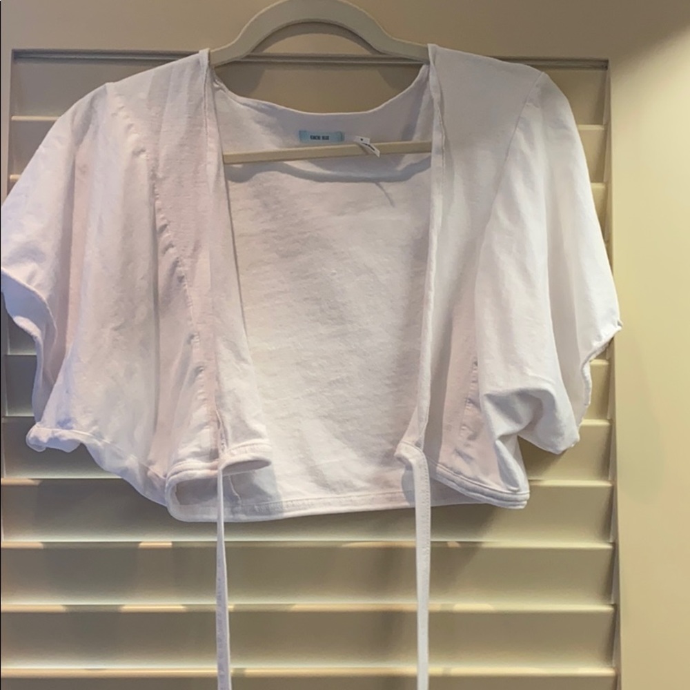White crop top